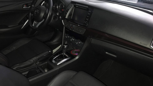 Mazda 6  2.0 AT  2015 - Cần bán Mazda 6 2.0 AT năm sản xuất 2015, màu đỏ, giá chỉ 758 triệu