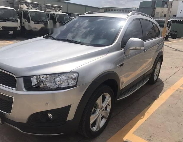 Chevrolet Captiva  LTZ  2015 - Bán Chevrolet Captiva đời 2015, màu bạc xe gia đình