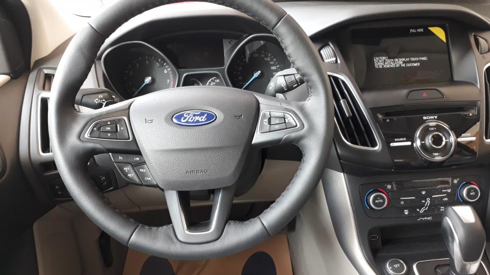 Ford Focus Trend 1.5L Ecoboost 2018 - Bán Ford Focus 2018, ghế da, dán phim, lót sàn, liên hệ để nhận giá tốt nhất, hỗ trợ mua xe trả góp có lợi