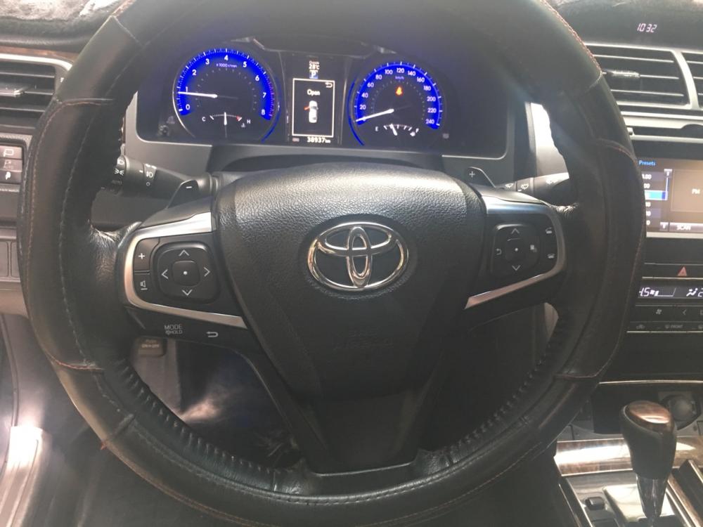 Toyota Camry 2.5 Q 2015 - Cần bán Toyota Camry 2.5 Q năm sản xuất 2015, màu đen. Liên hệ Mr Quang 0938878099