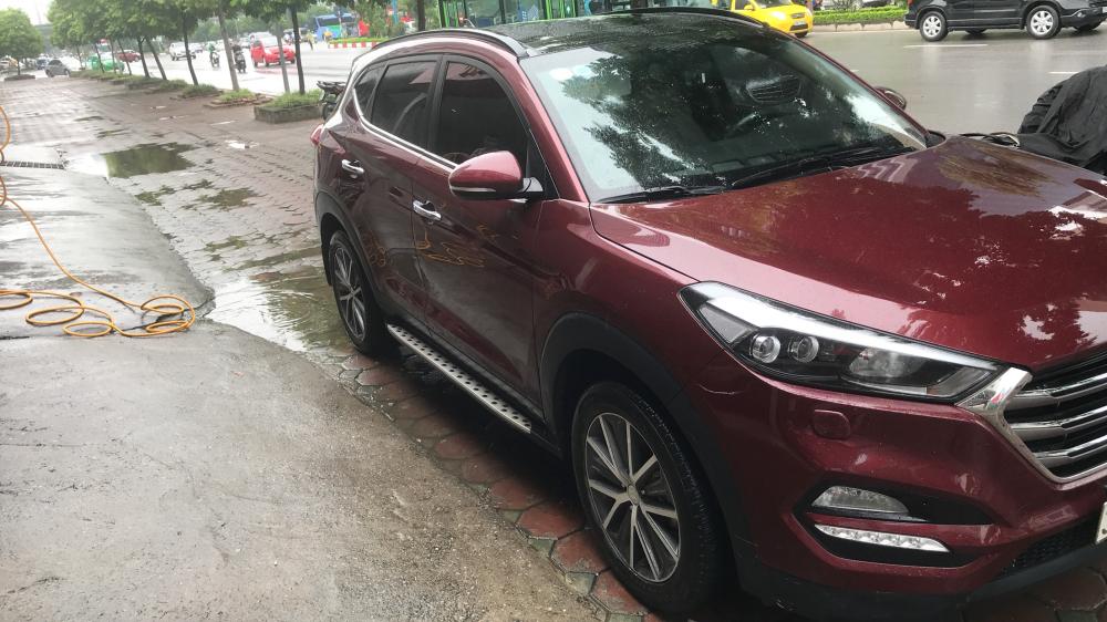 Hyundai Tucson 2.0   2016 - Bán xe Hyundai Tucson năm 2016 màu đỏ, giá tốt, xe nhập, biển Hà Nội