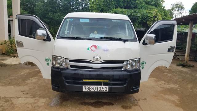 Toyota Hiace 2011 - Cần bán Toyota Hiace đời 2011, màu trắng, 430tr