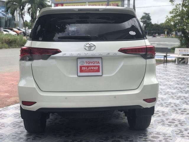 Toyota Fortuner 2017 - Cần bán lại xe Toyota Fortuner đời 2017, màu trắng 