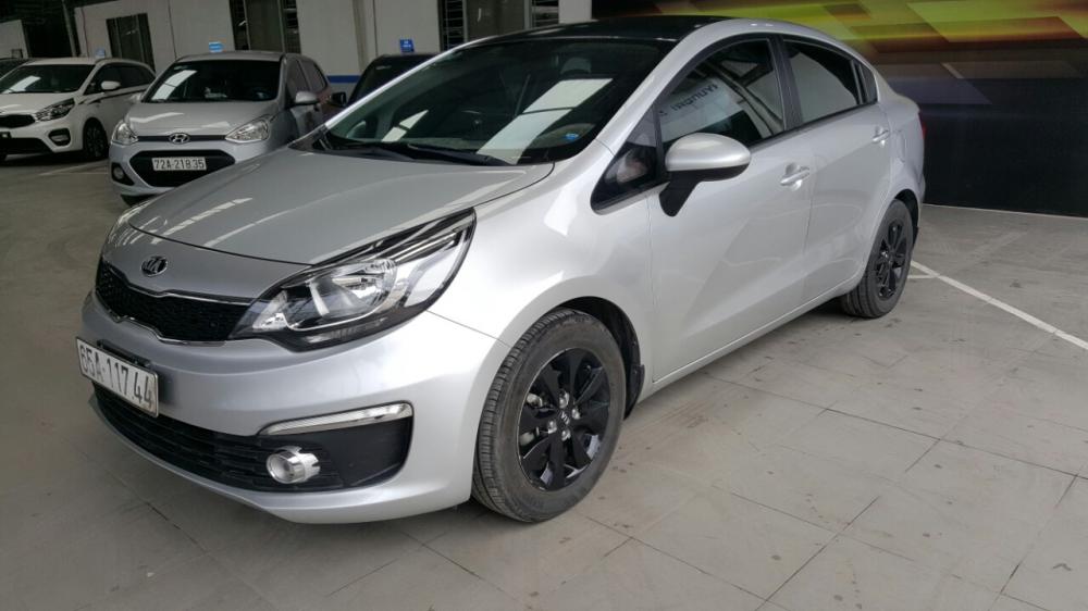 Kia Rio  1.4MT 2015 - Bán Kia Rio 1.4MT Sedan màu bạc, nhập Hàn Quốc 2015 lăn bánh 54000km