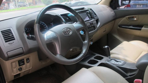 Toyota Fortuner   2.5 G MT  2013 - Salon bán lại xe Toyota Fortuner 2.5 G MT năm 2013, màu đen