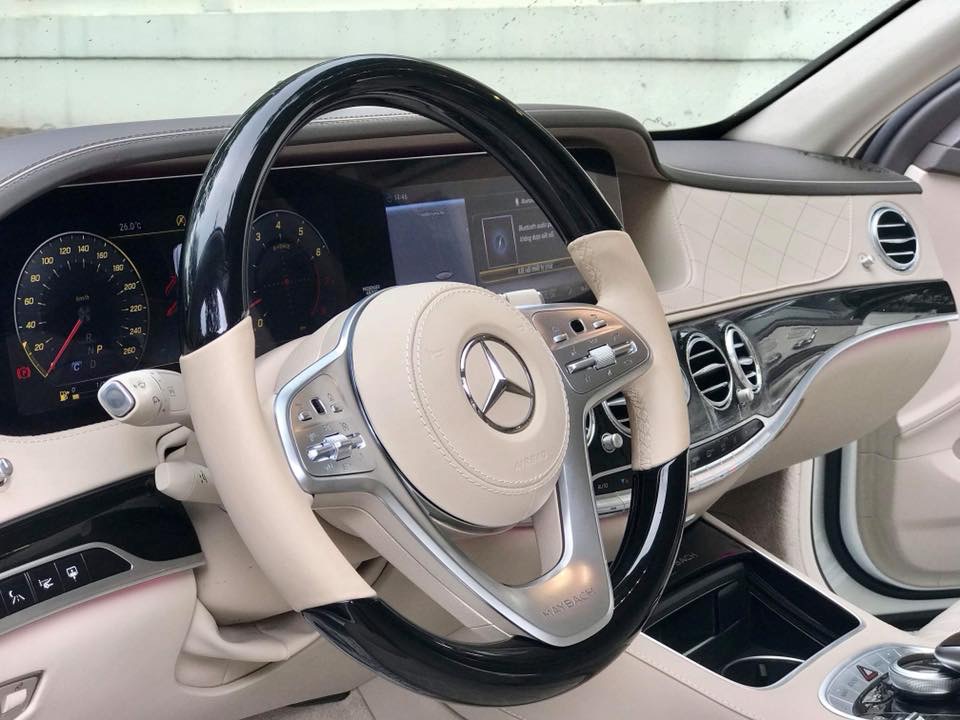 Mercedes-Benz S class Maybach 2018 - Bán Mercedes S450 model 2018 mới đăng ký, chạy được 3000km, như xe mới