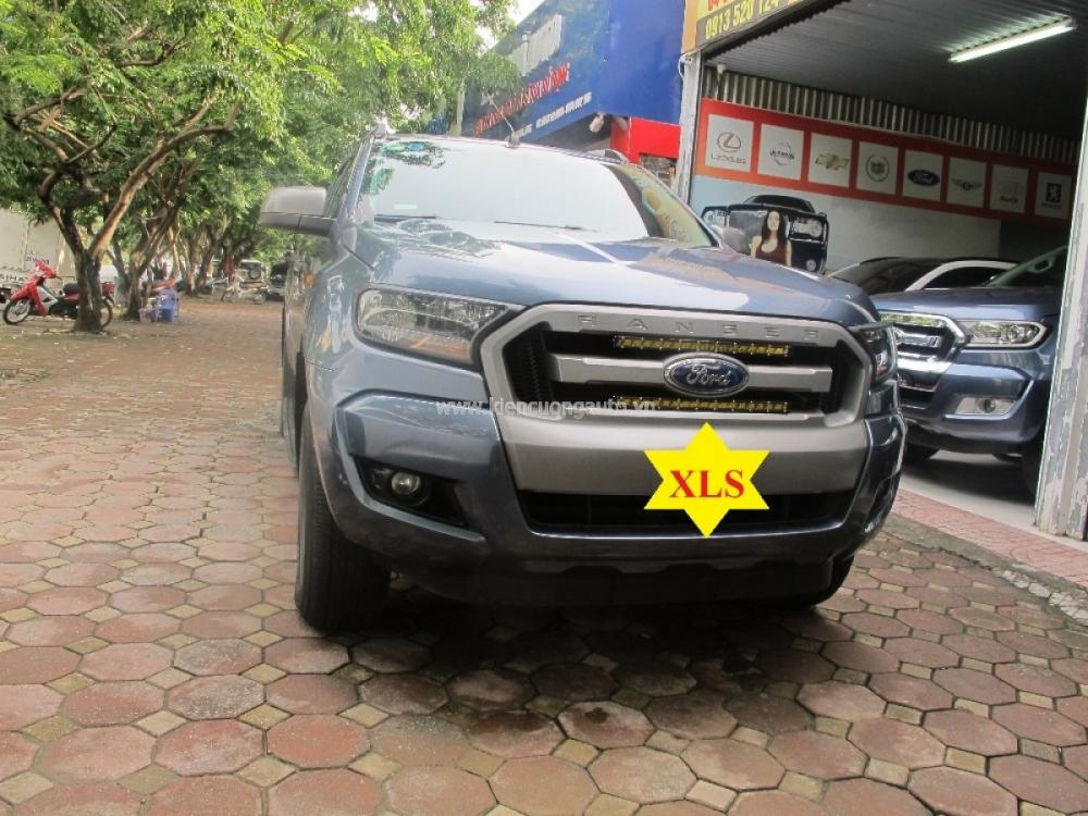 Ford Ranger XLS 2.2AT 2016 - Cần bán xe Ford Ranger XLS 2.2AT năm 2016, màu xanh lam, nhập khẩu nguyên chiếc