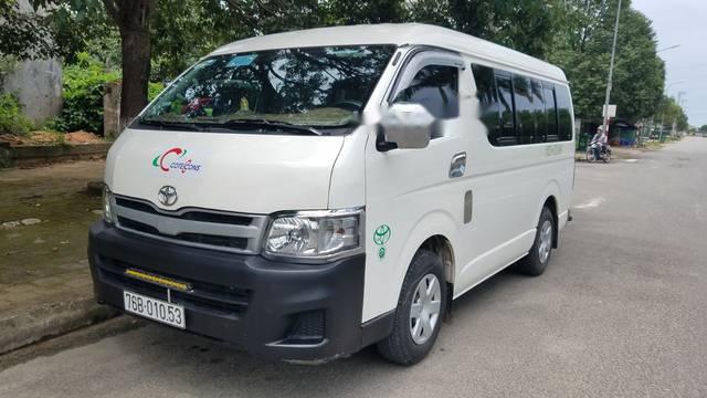 Toyota Hiace 2011 - Cần bán Toyota Hiace đời 2011, màu trắng, 430tr