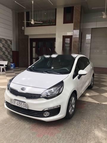 Kia Rio    2016 - Cần bán xe Kia Rio số sàn, màu trắng, đời 2016, đăng kí 2017