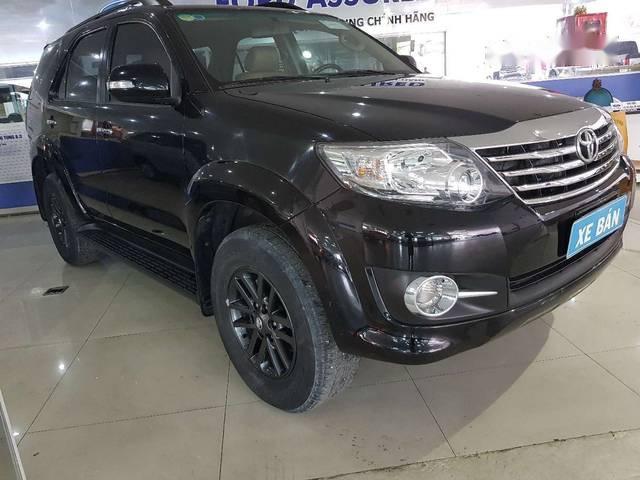 Toyota Fortuner   2015 - Bán Toyota Fortuner đời 2015, màu đen