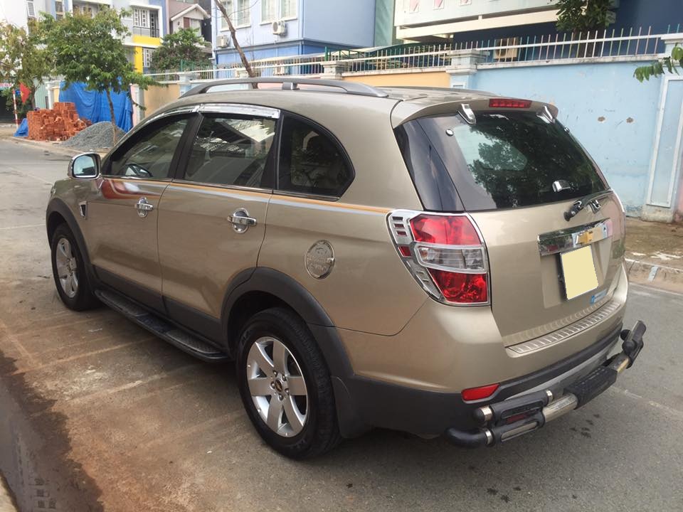 Chevrolet Captiva MAXX LT   2009 - Gia đình cần bán xe Captiva 2009 bản LT, số sàn, màu vàng cát