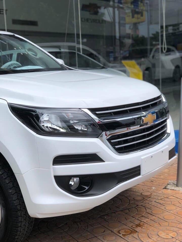 Chevrolet Colorado MT 2018 - Chevrolet Colorado 2018 trả trước 100tr