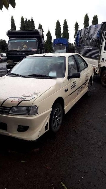 Peugeot 405 1995 - Cần bán xe Peugeot 405 1995, màu trắng, nhập khẩu nguyên chiếc