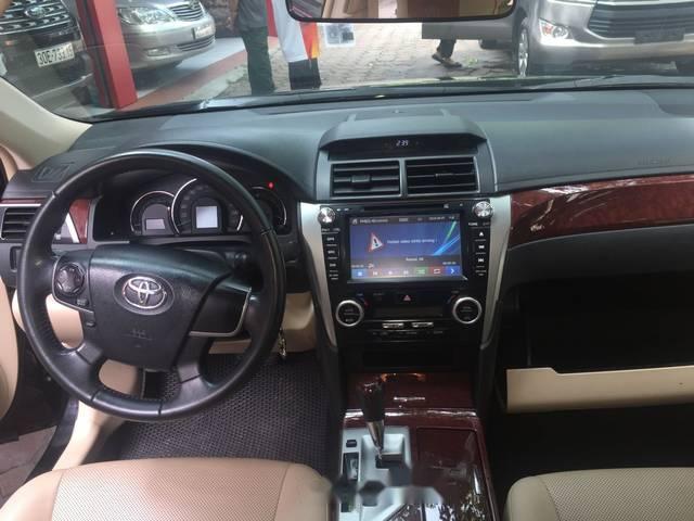 Toyota Camry 2.0E   2014 - Cần bán Toyota Camry 2.0E đời 2014, màu đen