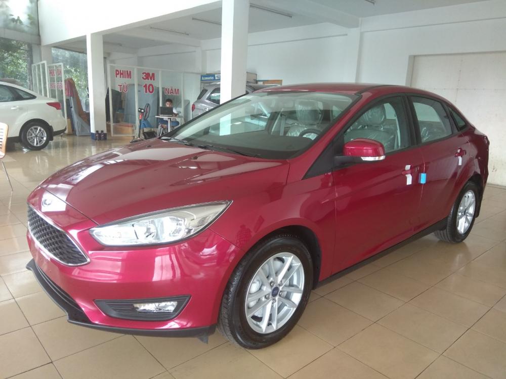 Ford Focus Trend 1.5 Ecoboost 2018 - Bán Ford Focus Trend 1.5 Ecoboost đời 2018, màu đỏ giá cạnh tranh