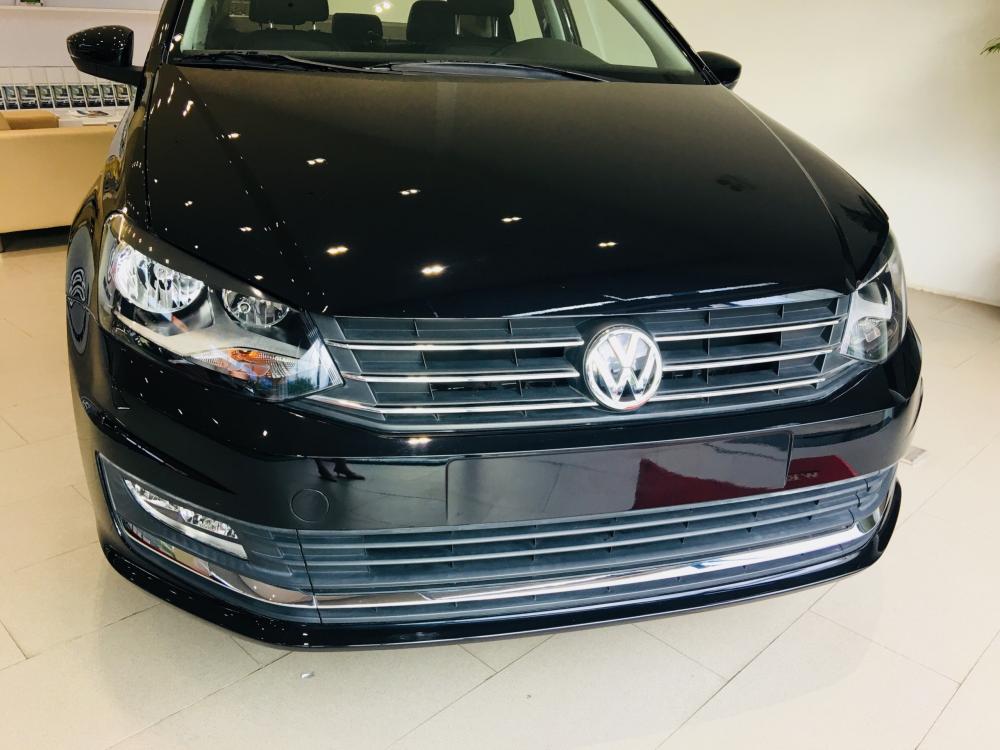 Volkswagen Polo   2016 - Volkswagen Nha Trang Polo Sedan, giảm thuế trước bạ 50%. Hotline: 0942050350