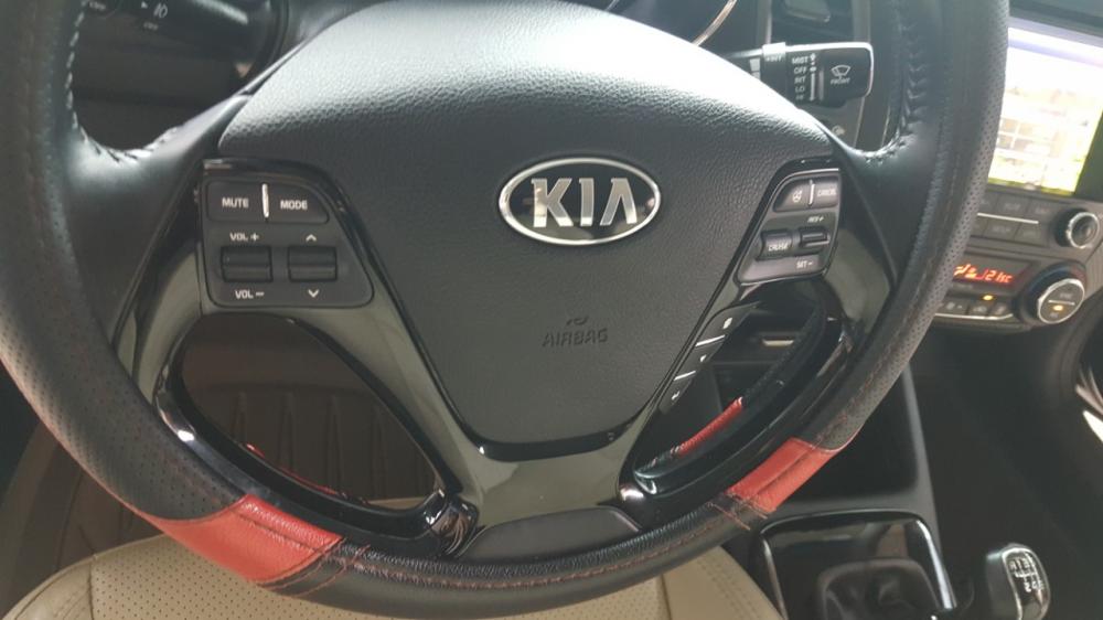 Kia Cerato 1.6MT 2016 - Bán Kia Cerato 1.6MT màu đen vip, sản xuất 2016, biển Bình Dương lăn bánh 33000km