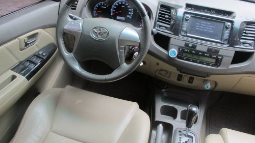 Toyota Fortuner   2.5 G MT  2013 - Salon bán lại xe Toyota Fortuner 2.5 G MT năm 2013, màu đen