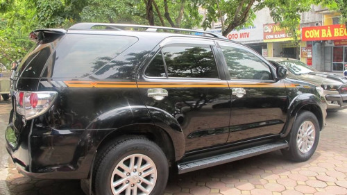 Toyota Fortuner   2.5 G MT  2013 - Salon bán lại xe Toyota Fortuner 2.5 G MT năm 2013, màu đen