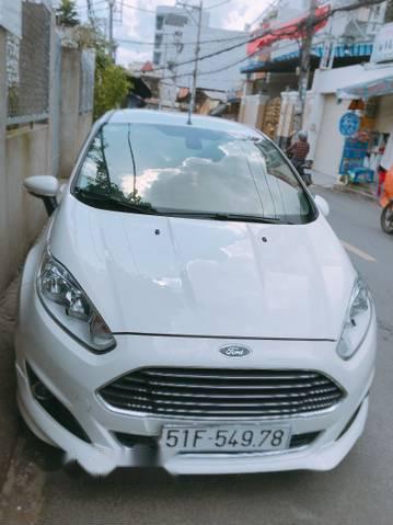 Ford Fiesta   2015 - Bán xe Ford Fiesta năm 2015, màu trắng còn mới, 500tr