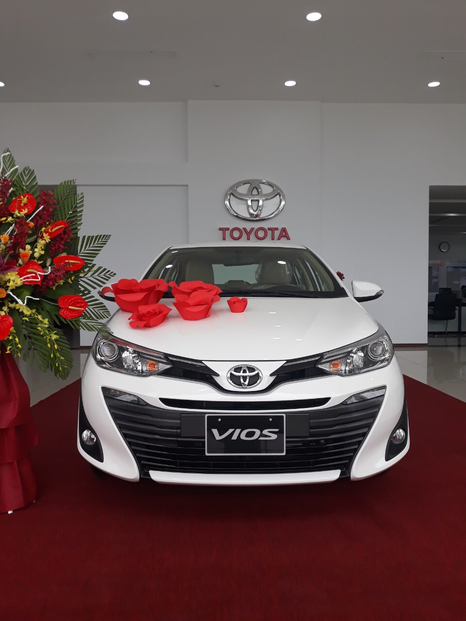 Toyota Vios G 2018 - Bán Toyota Vios 1.5G 2018, màu trắng, giá tốt, khuyến mại khủng