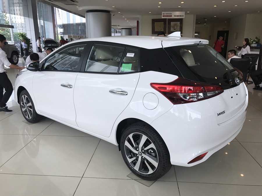 Toyota Yaris 1.5G CVT 2018 - Bán Toyota 1.5G CVT sản xuất năm 2018, màu trắng, nhập khẩu liên hệ ngay để nhận xe sớm