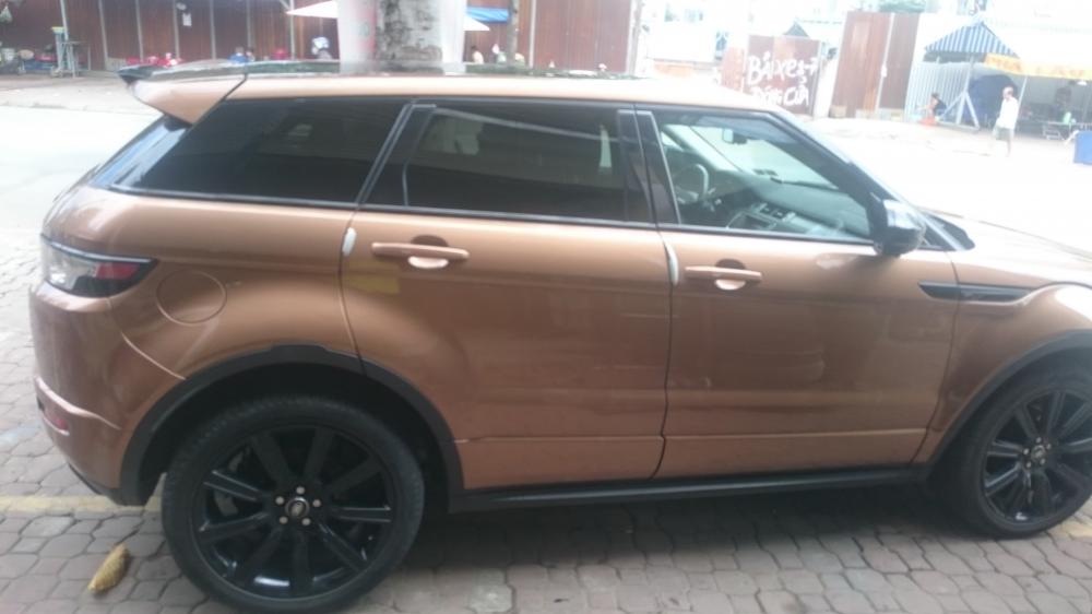 LandRover Evoque dyna 2014 - Cần bán LandRover Evoque Dyna sản xuất năm 2014, màu nâu