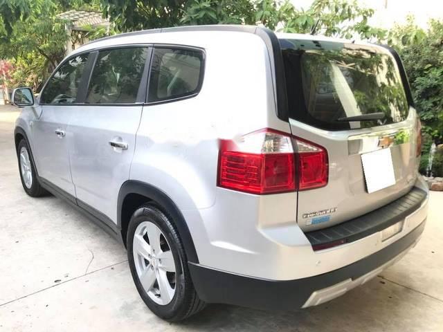 Chevrolet Orlando 2012 - Bán Chevrolet Orlando sản xuất năm 2012, màu bạc  