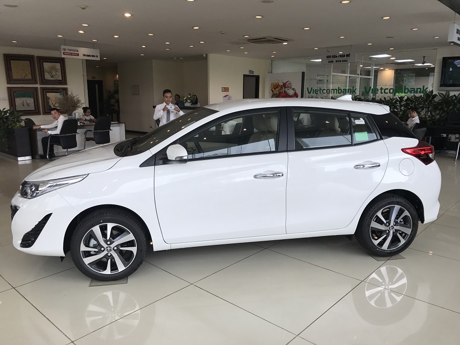 Toyota Yaris 1.5G CVT 2018 - Bán Toyota 1.5G CVT sản xuất năm 2018, màu trắng, nhập khẩu liên hệ ngay để nhận xe sớm