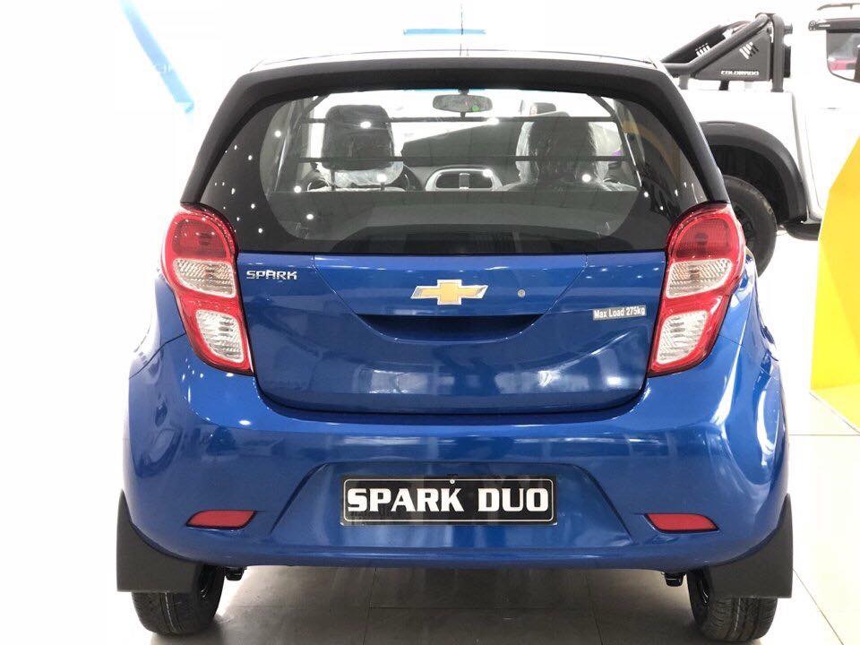 Chevrolet Spark van 2018 - Bán ô tô Chevrolet Spark van năm 2018, màu xanh lam