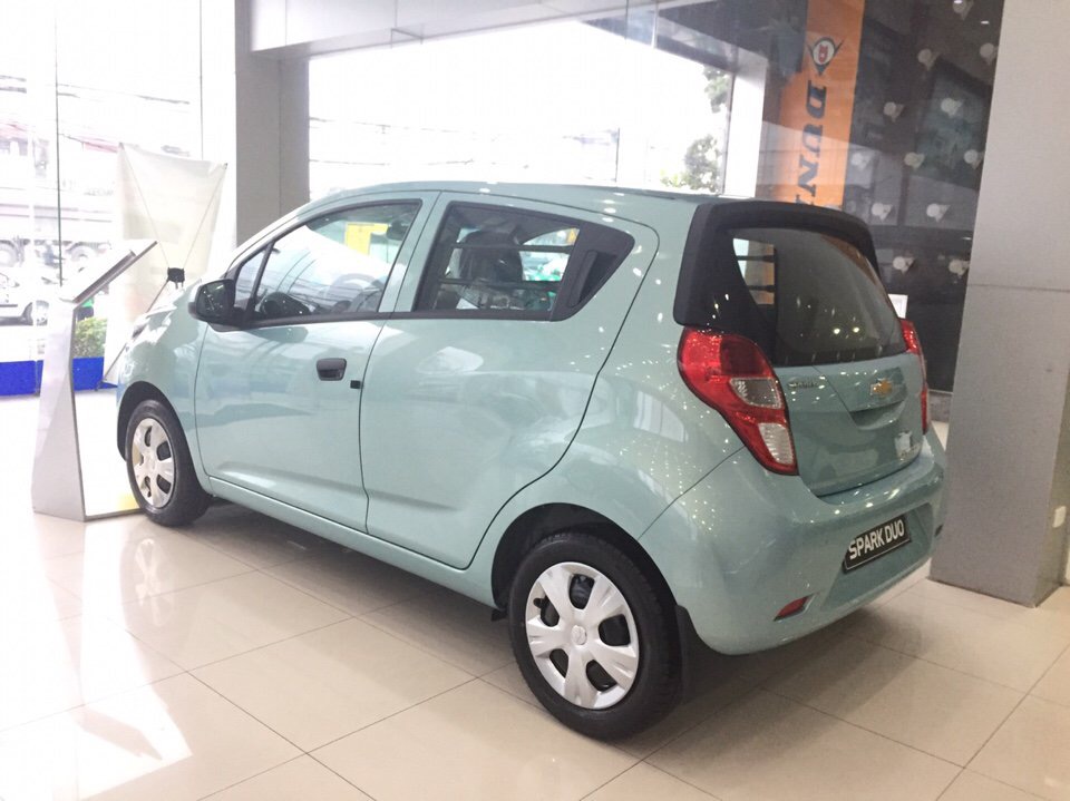 Chevrolet Spark 2018 - Bán ô tô Chevrolet Spark năm 2018, 2 chỗ, sẵn màu, giao ngay, giảm 60 triệu tiền mặt, duy nhất tháng 7 âm lịch.