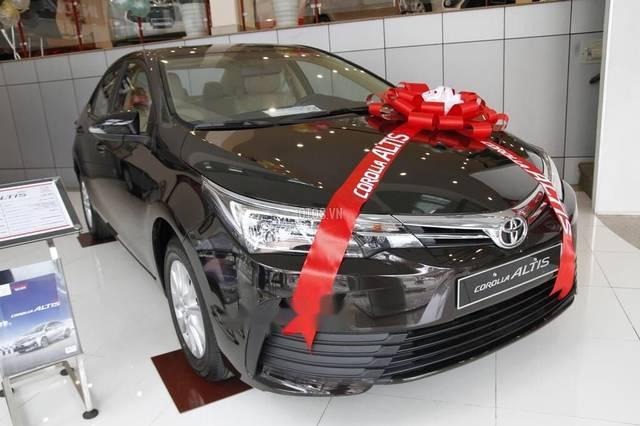 Toyota Corolla altis 2018 - Bán Toyota Corolla altis sản xuất 2018, màu đen 