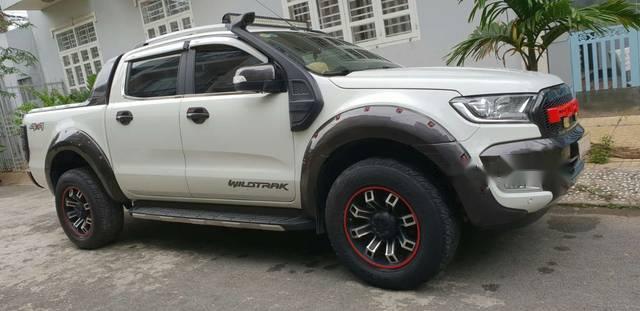 Ford Ranger   Wildtrak 3.2  2015 - Cần bán xe Ford Ranger Wildtrak 3.2 2015, màu trắng chính chủ, 810 triệu