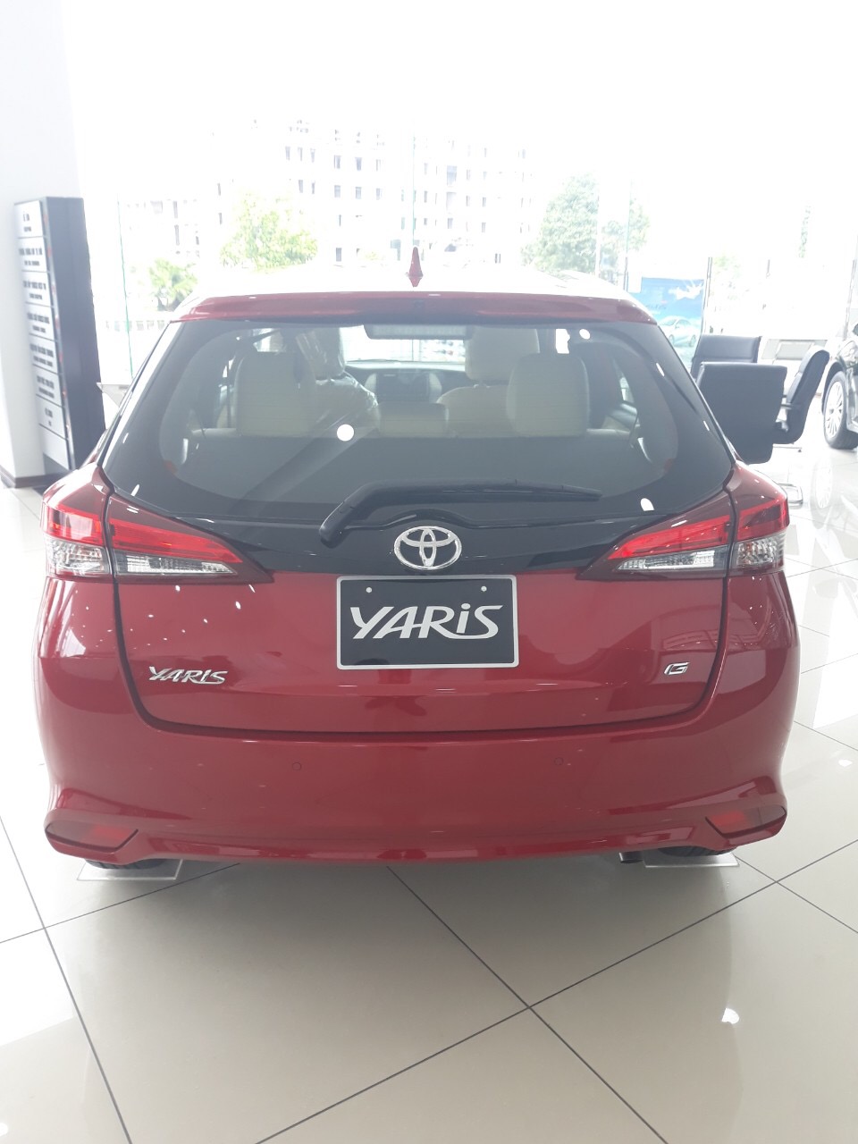 Toyota Yaris G 2018 - Bán xe Toyota Yaris G đời 2018, màu đỏ, xe nhập