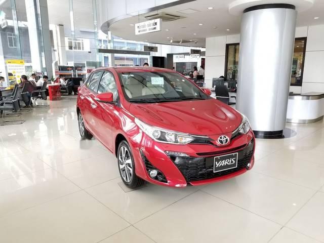 Toyota Yaris  1.5G  2018 - Bán ô tô Toyota Yaris sản xuất năm 2018, màu đỏ, nhập khẩu