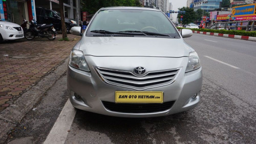 Toyota Vios   1.5 AT  2011 - Bán Toyota Vios 1.5 AT đời 2011, màu bạc