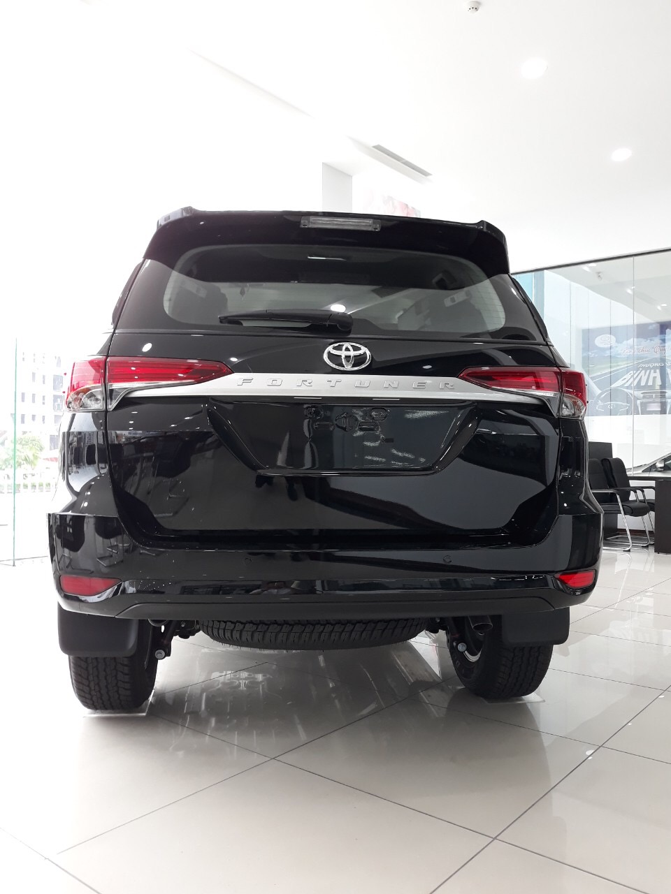 Toyota Fortuner G 2018 - Bán Toyota Fortuner G năm 2018, màu đen, xe nhập nguyên chiếc