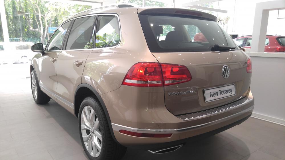 Volkswagen Touareg GP 2017 - Touareg 3.6L, V6, nhập khẩu nguyên chiếc, ưu đãi giá khủng, LH: 0944064764 Ngọc Giàu