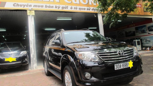 Toyota Fortuner   2.5 G MT  2013 - Salon bán lại xe Toyota Fortuner 2.5 G MT năm 2013, màu đen