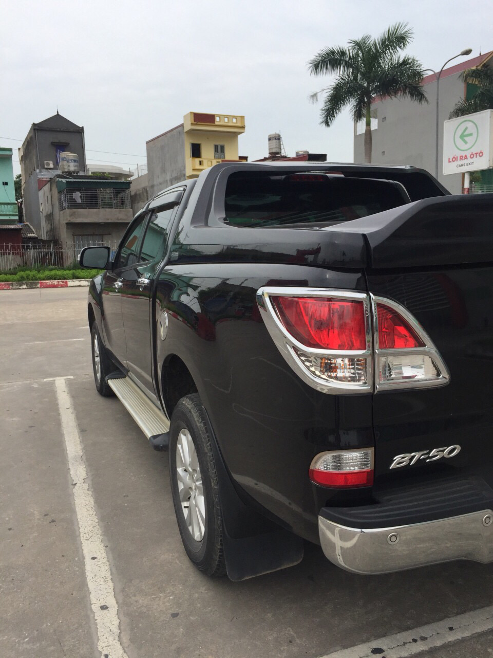 Mazda BT 50 3.2 2015 - Cần bán BT50 hai cầu 3.2 số tự động mầu đen