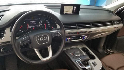 Audi Q7   2.0 AT  2016 - Chính chủ bán xe Audi Q7 2.0 AT sản xuất năm 2016, màu đen