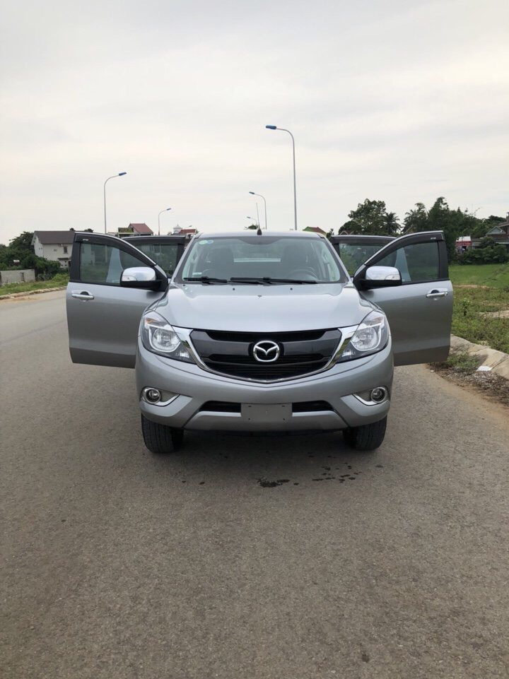 Mazda BT 50 2015 - Bán ô tô Mazda BT 50 sản xuất 2015 màu bac, giá tốt, xe nhập