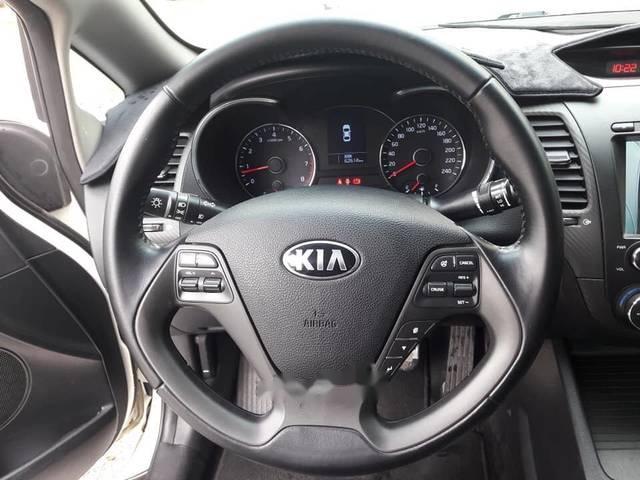 Kia K3 2014 - Bán xe Kia K3 năm sản xuất 2014, màu trắng, giá chỉ 465 triệu