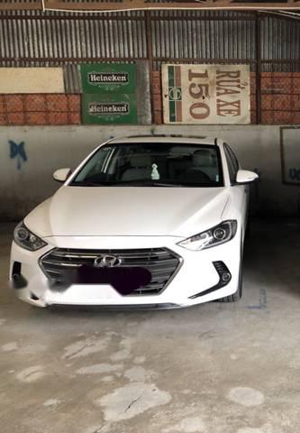 Hyundai Elantra 2017 - Bán xe Hyundai Elantra sản xuất năm 2017, màu trắng  