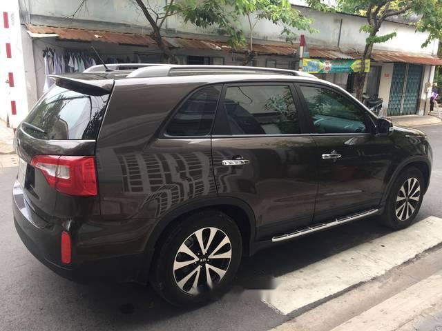 Kia Sorento 2016 - Chính chủ bán xe Kia Sorento sản xuất năm 2016, màu nâu