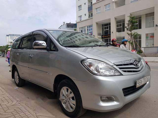 Toyota Innova G 2009 - Chính chủ bán Toyota Innova G năm 2009, màu bạc