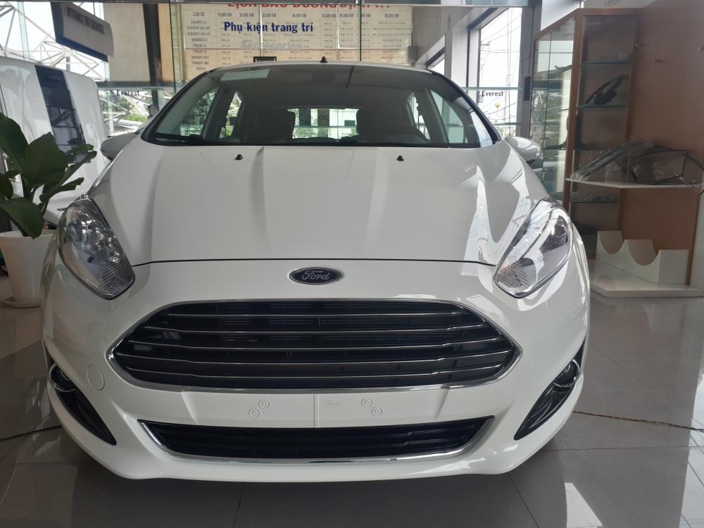 Ford Fiesta Ford Fiesta Sport 1.0L EcoBoot 2018 - Cần bán xe Ford Fiesta Sport 1.0L, hỗ trợ vay trả góp 80%, xe giao ngay không chần chừ