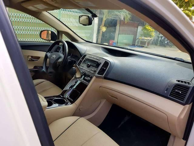 Toyota Venza  . 2009 - Bán Toyota Venza . đời 2009, màu trắng chính chủ