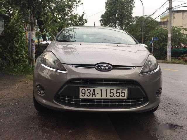 Ford Fiesta 2007 - Bán Ford Fiesta đời 2007, màu bạc số tự động, giá tốt