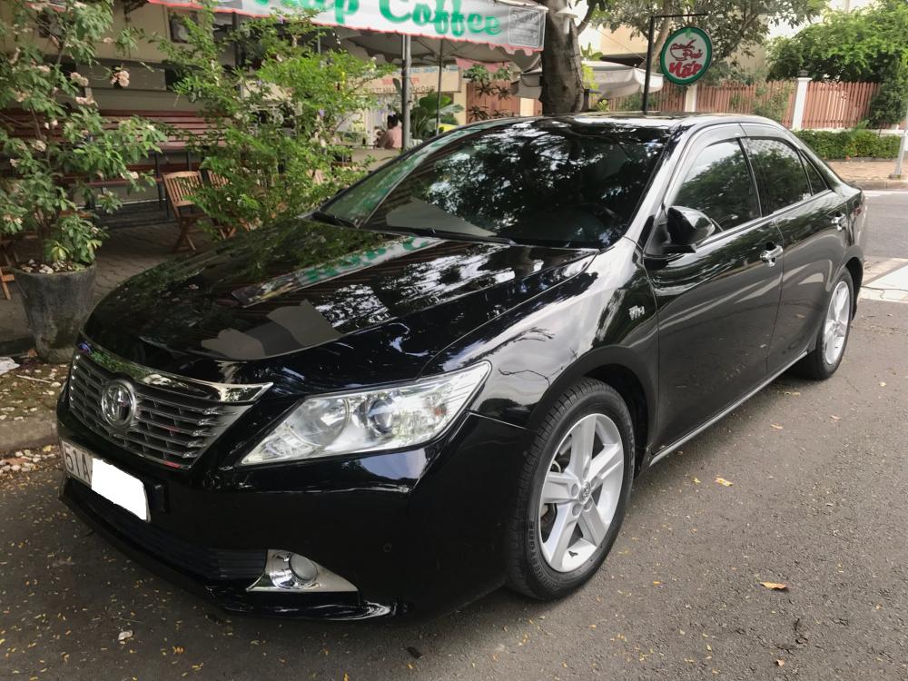 Toyota Camry 2.5 Q 2014 - Cần bán xe Toyota Camry 2.5 Q năm sản xuất 2014, màu đen, giá chỉ 895 triệu